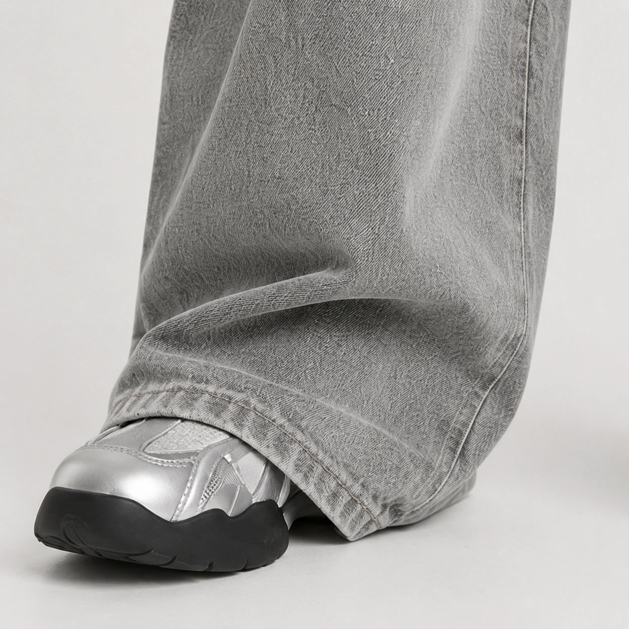 Women's Washed Grey High-Waist Wide-Leg Jeans - 602