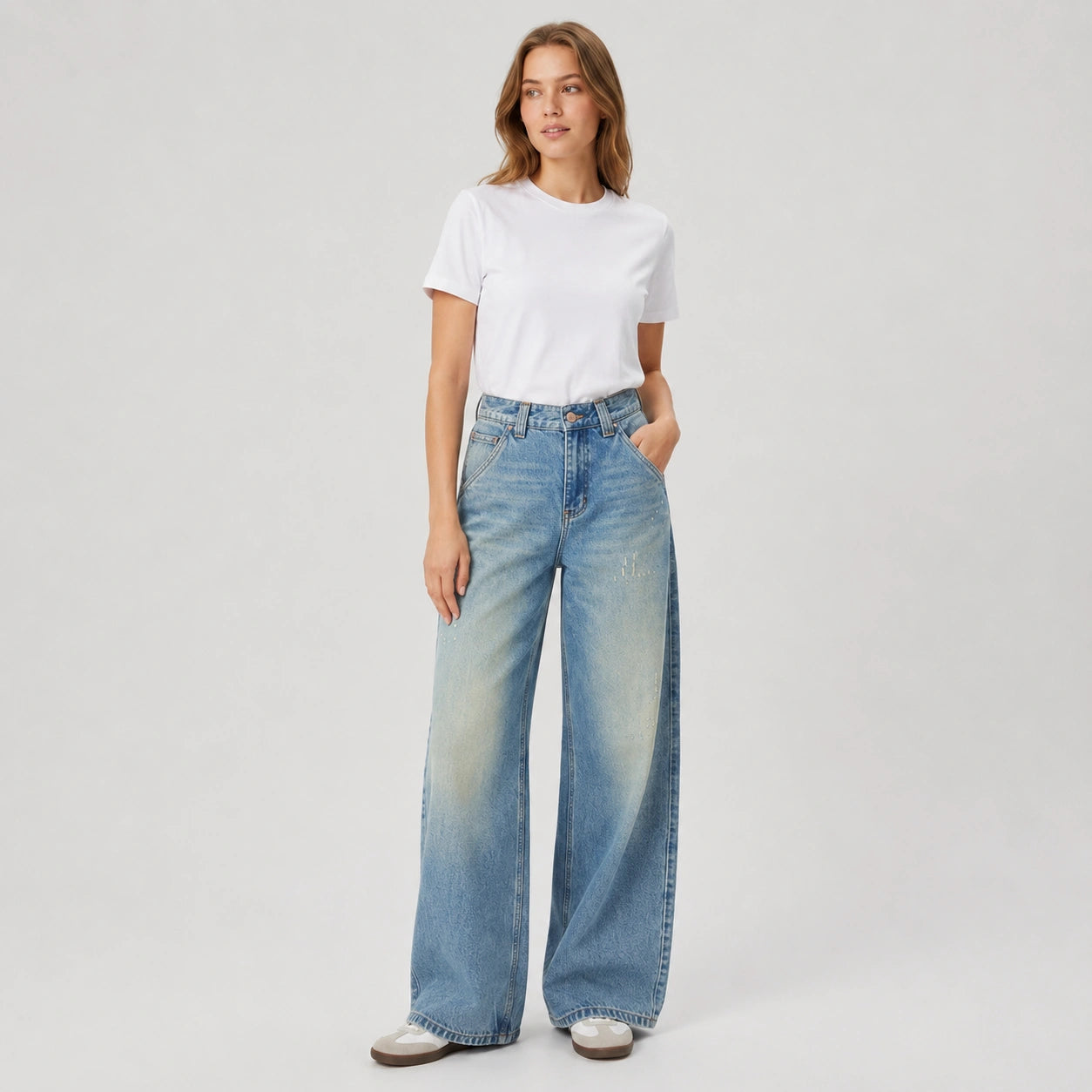 Women's High-Waist Wide-Leg Jeans – Vintage Washed Distressed Denim - 612