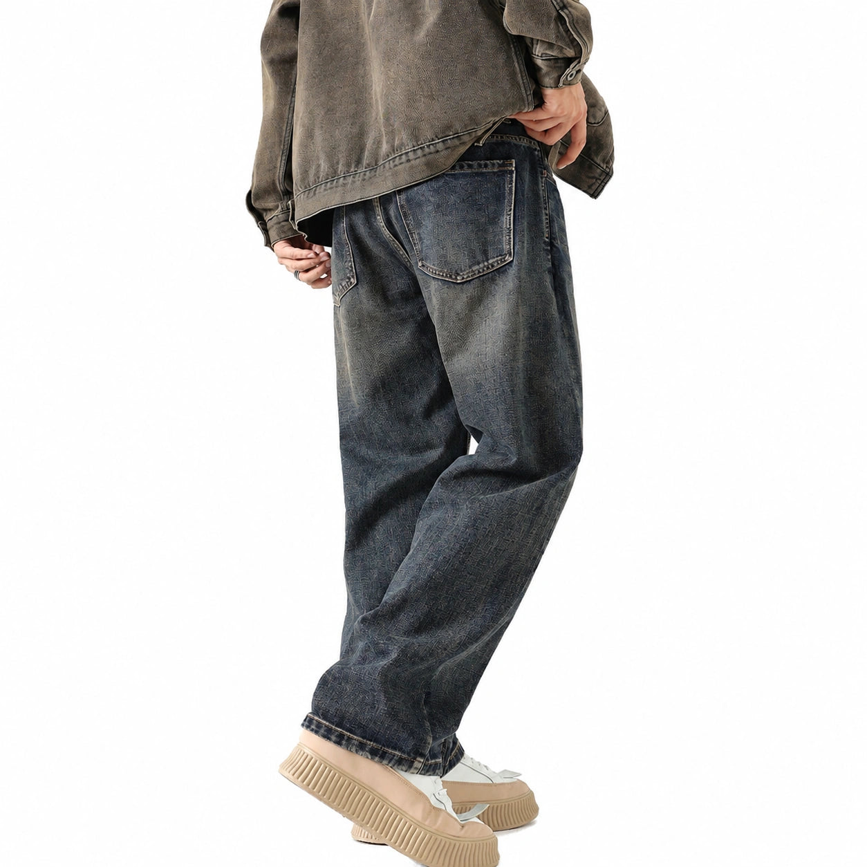 821 Men's Vintage Wash Straight Jeans