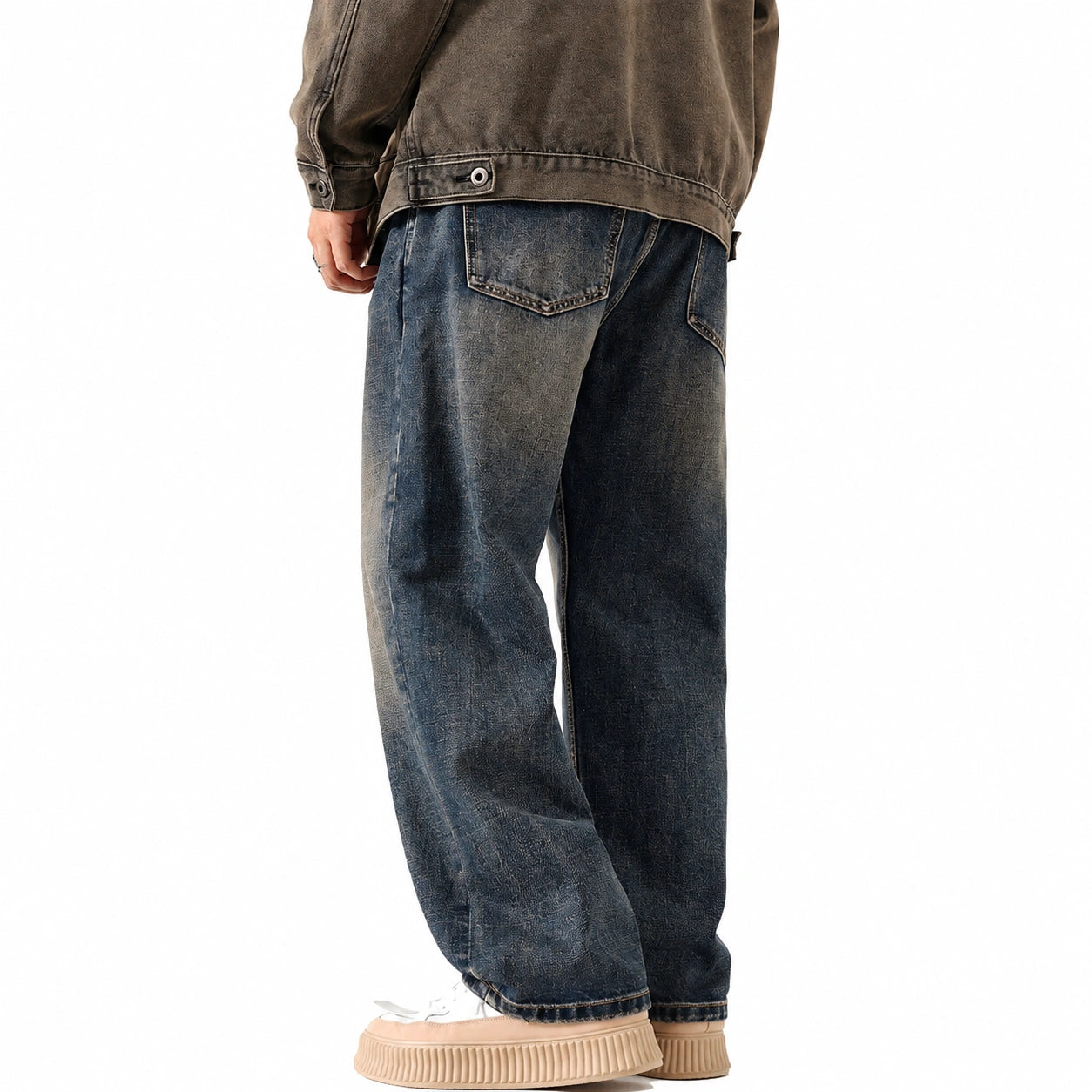 821 Men's Vintage Wash Straight Jeans